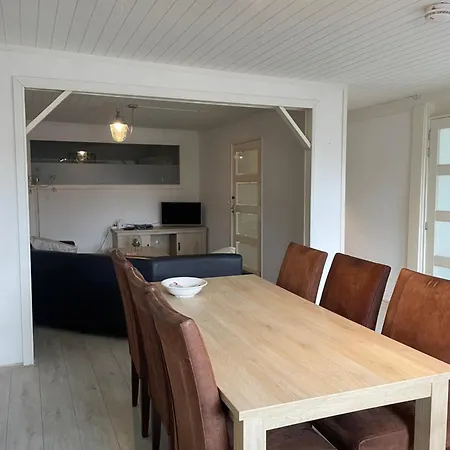 Fijne Woning Op Hippische Accommodatie Aan De Rand Van Dokkum Extérieur photo