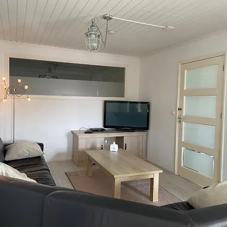 Fijne Woning Op Hippische Accommodatie Aan De Rand Van Dokkum Extérieur photo