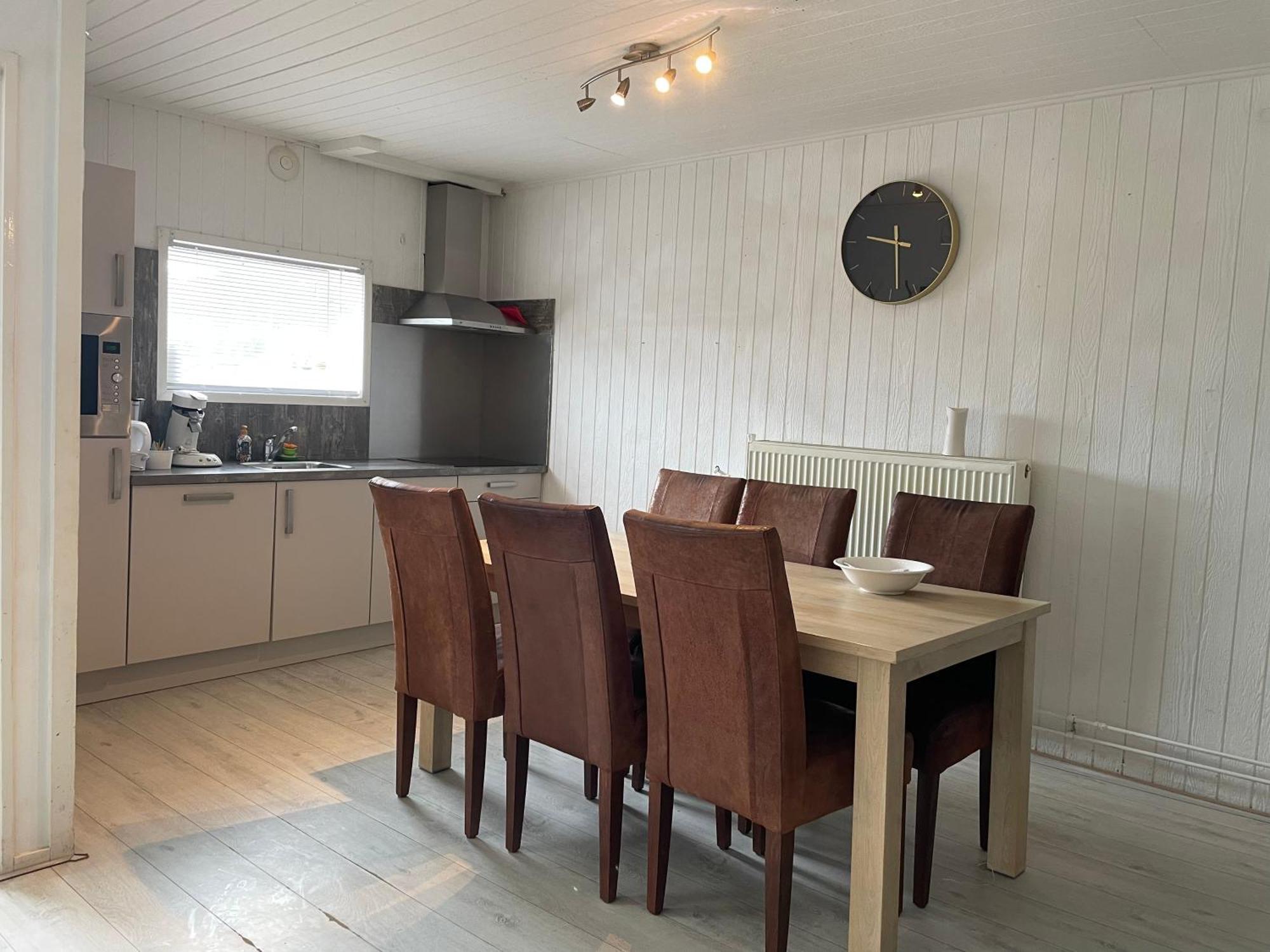 Fijne Woning Op Hippische Aan De Rand Dokkum