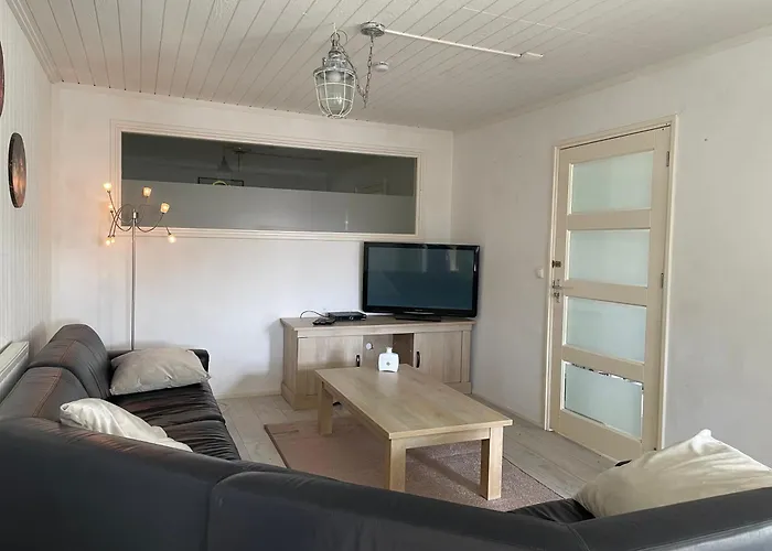 Fijne Woning Op Hippische Accommodatie Aan De Rand Van Dokkum